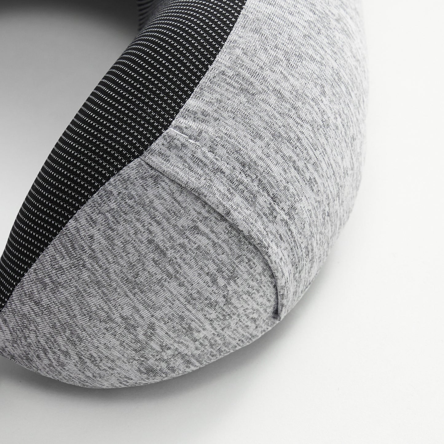 Black Ergo Rest Neck Pillow